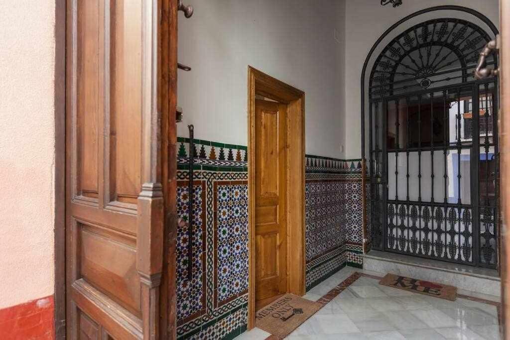 Monkeys Apartments El Arenal Santas Patronas Sevilla Exterior foto